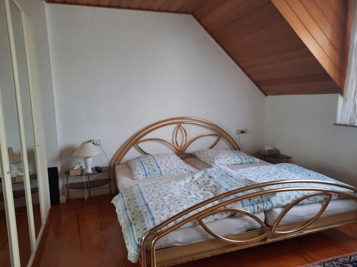 Apartmán Wohnen Beim Uswatta Liyanage Troisdorf Exteriér fotografie